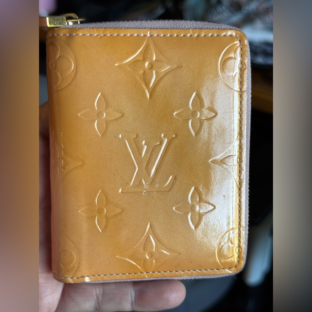 Authentic Vintage Louis Vuitton Monogram Compact Zip Wallet.